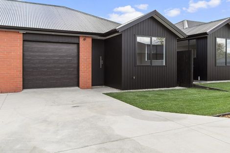 Photo of property in 2/4 Carey Street, Maeroa, Hamilton, 3200