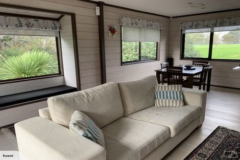 Photo of property in 2/7 Wyman Place, Pakuranga Heights, Auckland, 2010