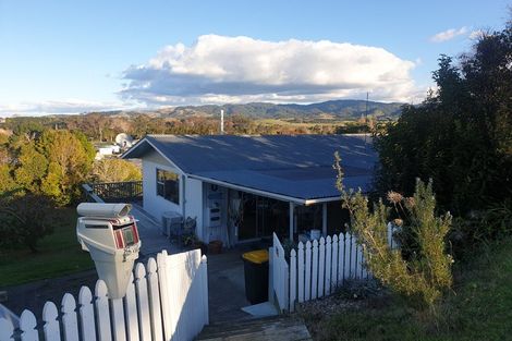 Photo of property in 82 Howard Road, Orere Point, Papakura, 2585