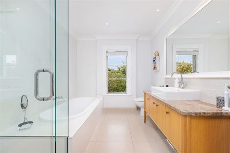 Photo of property in 6 Wairarapa Terrace, Merivale, Christchurch, 8014