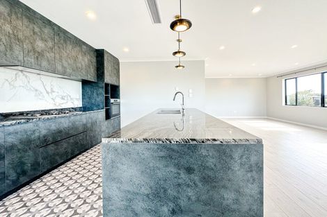 Photo of property in 42 Montgomery Avenue, Belmont, Auckland, 0622