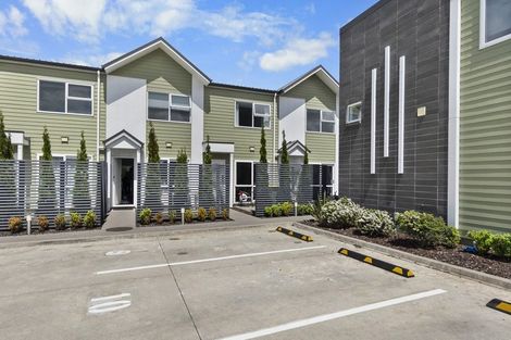 Photo of property in 10/10 Burrows Place, Frankton, Hamilton, 3204