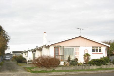 Photo of property in 4/5 Biggar Street, Strathern, Invercargill, 9812