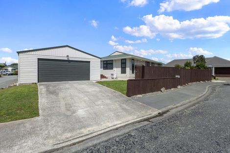 Photo of property in 9 Bankview Place, Amberley, 7410