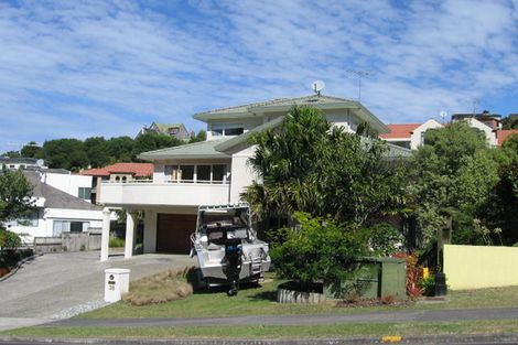 Photo of property in 38 Penguin Drive, Murrays Bay, Auckland, 0630