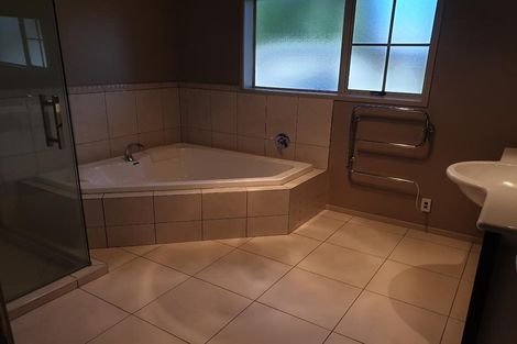 Photo of property in 9 Roderick Place, Rototuna, Hamilton, 3210