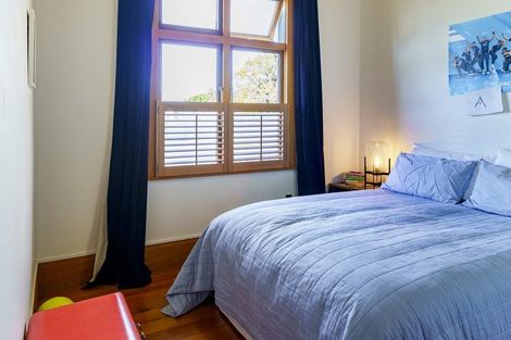 Photo of property in 76 Vigor Brown Street, Napier South, Napier, 4110