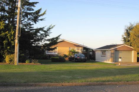 Photo of property in 228 Horndon Street, Darfield, 7510