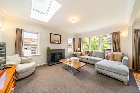 Photo of property in 342 Main Road, Tawa, Wellington, 5028