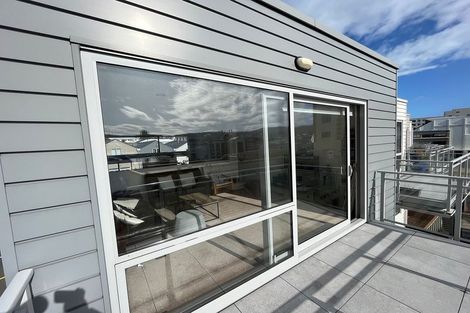 Photo of property in 9/15 Roxburgh Street, Mount Victoria, Wellington, 6011