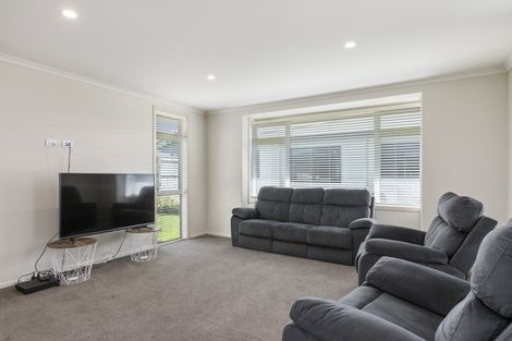 Photo of property in 33 Noumea Drive, Rangatira Park, Taupo, 3330