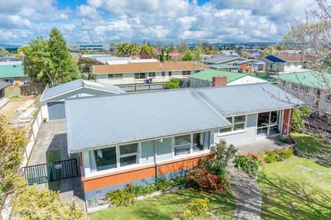 Photo of property in 37 Heath Street, St Andrews, Hamilton, 3200