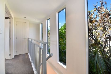 Photo of property in 8 Rivervale Grove, Stanmore Bay, Whangaparaoa, 0932