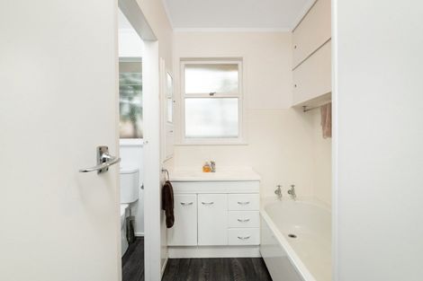 Photo of property in 19 Matua Road, Matua, Tauranga, 3110