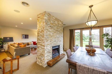 Photo of property in 17a Montgomery Terrace, Hokowhitu, Palmerston North, 4410