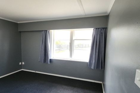 Photo of property in 3b Kopara Grove, Stokes Valley, Lower Hutt, 5019