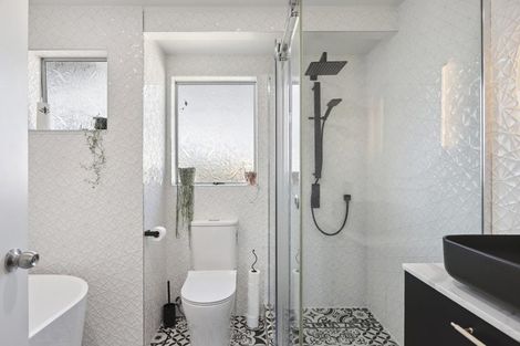 Photo of property in 58 Forest Hill Road, Henderson, Auckland, 0612