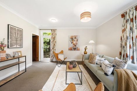 Photo of property in 1 Dee Street, Island Bay, Wellington, 6023