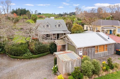 Photo of property in 5 Bosworth Street, Egmont Village, 4372