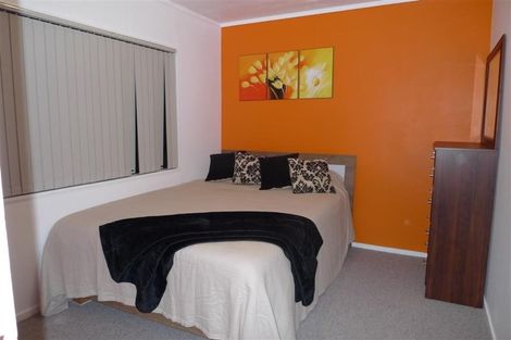 Photo of property in 19a Greenock Road, Ranui, Auckland, 0612