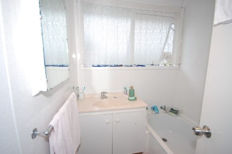 Photo of property in 90 Chelburn Crescent, Mangere East, Auckland, 2024