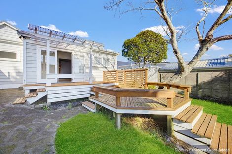 Photo of property in 131 Lemon Street, New Plymouth, 4312