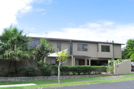 Photo of property in 11 Clyside Avenue, Half Moon Bay, Auckland, 2012