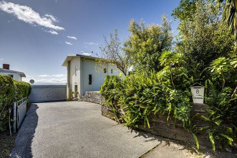 Photo of property in 8 Lambton Road, Hospital Hill, Napier, 4110
