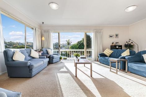 Photo of property in 50 Mayfair Crescent, Mairangi Bay, Auckland, 0630