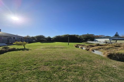 Photo of property in 15 Pratt Avenue, Foxton Beach, Foxton, 4815