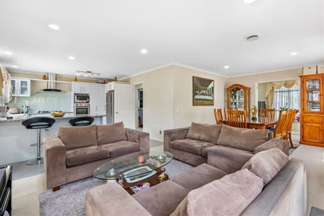 Photo of property in 42 Topland Drive, Flat Bush, Auckland, 2019