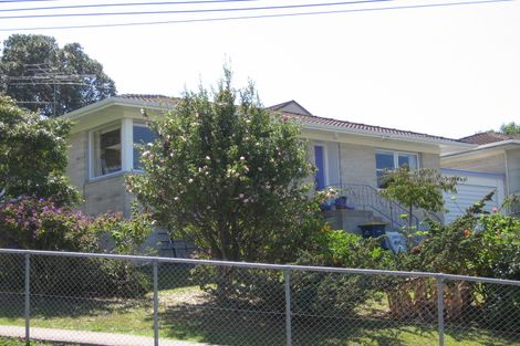 Photo of property in 2/447 Beach Road, Mairangi Bay, Auckland, 0630