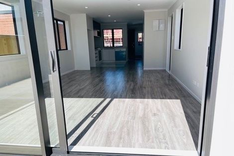 Photo of property in 4 Combat Street, Papakura, 2110