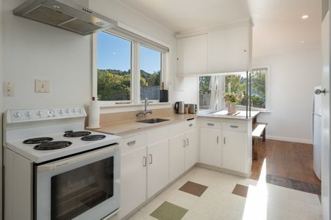 Photo of property in 76 Hampden Street, Picton, 7220