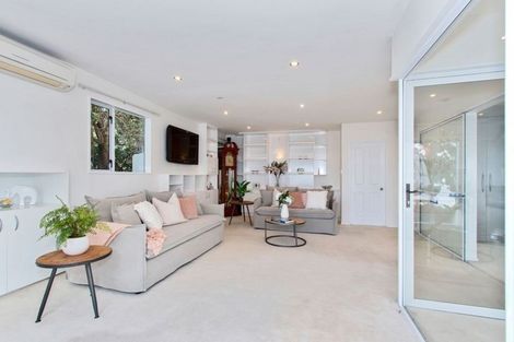 Photo of property in 34 Mount Pleasant Road, Mount Pleasant, Christchurch, 8081