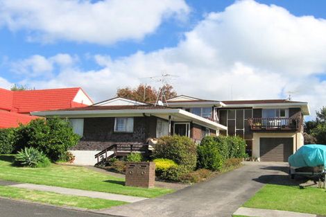 Photo of property in 2/7 Malloy Place, Eastern Beach, Auckland, 2012