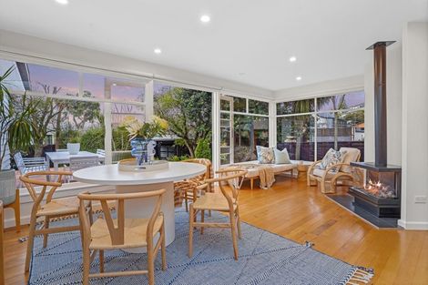 Photo of property in 26 Aratoro Place, Mount Pleasant, Christchurch, 8081