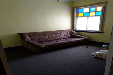 Photo of property in 412 Queens Drive, Lyall Bay, Wellington, 6022