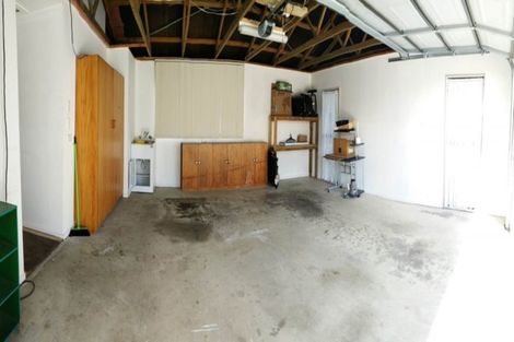 Photo of property in 15 Elizabeth Drive, West Harbour, Auckland, 0618