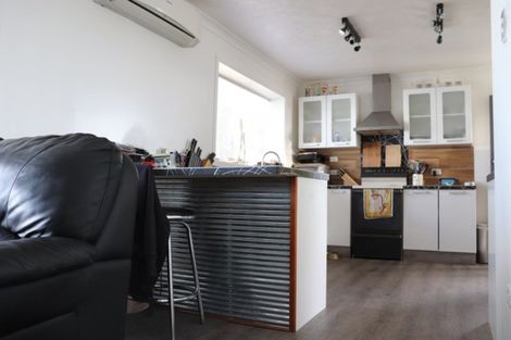 Photo of property in 74 Moa Street, Waikiwi, Invercargill, 9810