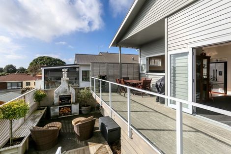 Photo of property in 20 Dorset Avenue, Westown, New Plymouth, 4310