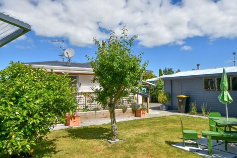 Photo of property in 20 Kupe Drive, Carterton, 5713