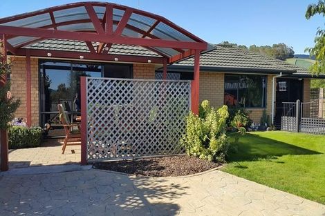 Photo of property in 6 Caroline Place, Stoke, Nelson, 7011