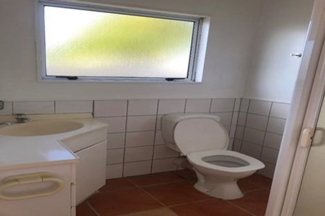 Photo of property in 8 Dennis Road, Papatoetoe, Auckland, 2025