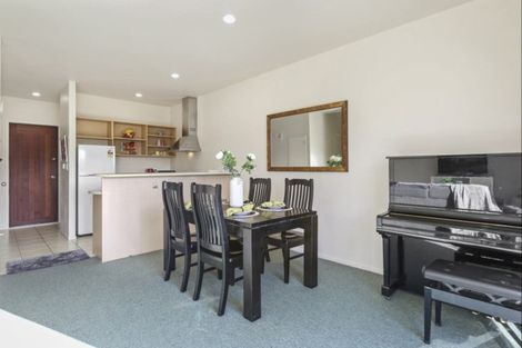 Photo of property in 27/11 The Avenue, Albany, Auckland, 0632