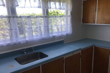 Photo of property in 35 Kamo Road, Regent, Whangarei, 0112