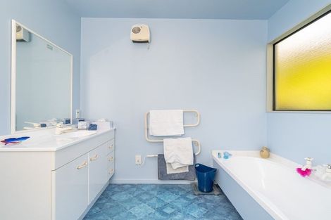 Photo of property in 13 Cowan Road, Pine Hill, Dunedin, 9010