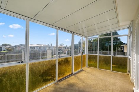 Photo of property in 14 Ferguson Street, Levin, 5510