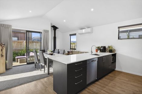 Photo of property in 46 Obelisk Street, Wanaka, 9305