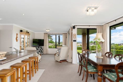Photo of property in 7 Haden Place, Omokoroa, 3114